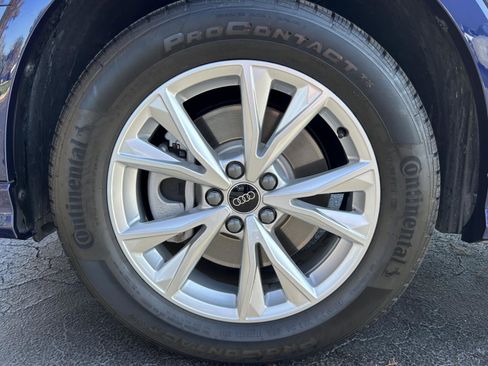 Certified 2025 Audi Q3 2.0T Premium w/ Convenience Package image 12