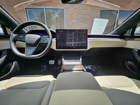 Used 2023 Tesla Model S AWD/4WD image 39
