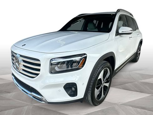 Used 2025 Mercedes-Benz GLB 250 4MATIC w/ Exclusive Package image 1