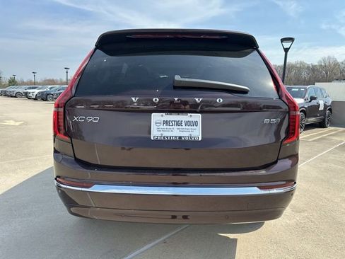 New 2026 Volvo XC90 B5 Core w/ Protection Package image 6