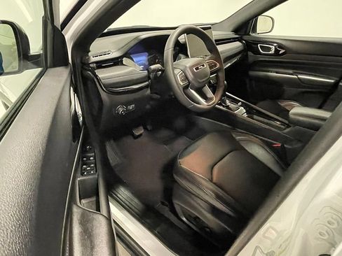 Used 2026 Jeep Compass Limited AWD/4WD image 20