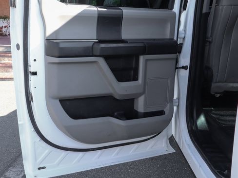 Used 2019 Ford F250 XL w/ Power Equipment Group image 39