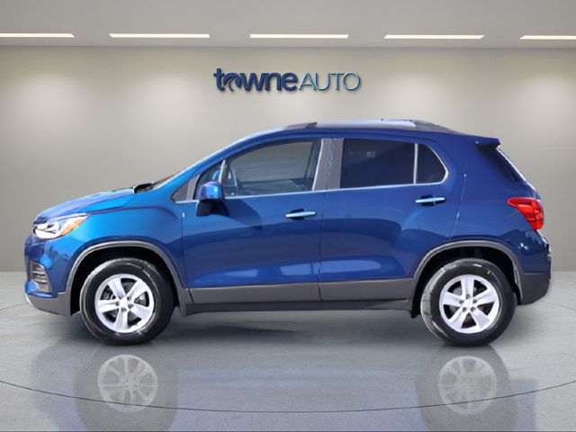 Used 2020 Chevrolet Trax LT w/ Driver Confidence Package AWD/4WD image 2