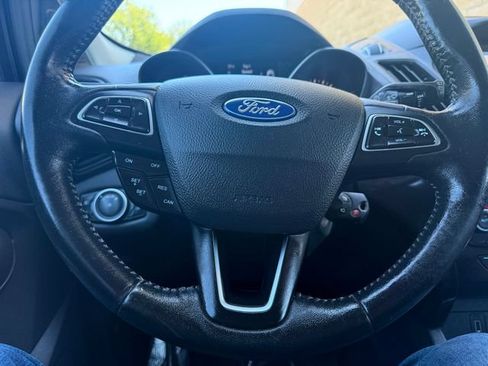 Used 2018 Ford Escape SE w/ SE Sport Appearance Package AWD/4WD image 10