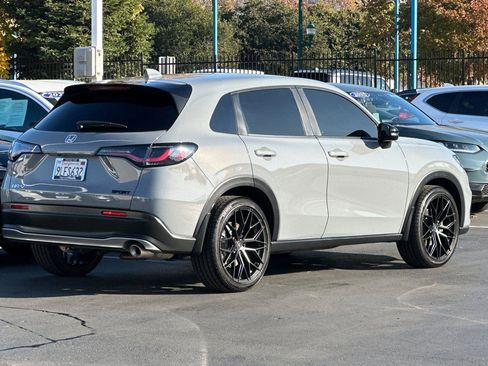 Used 2024 Honda HR-V Sport image 3
