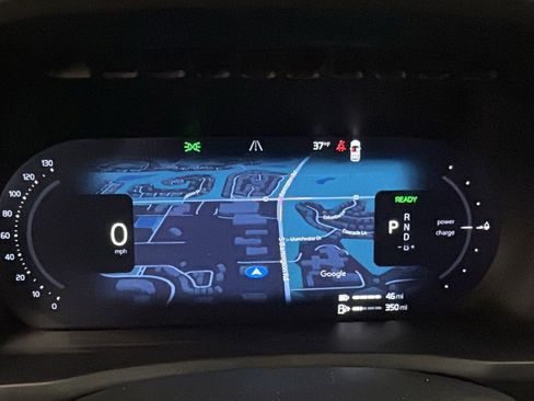 New 2026 Volvo XC90 T8 Plus w/ Protection Package Premier image 15