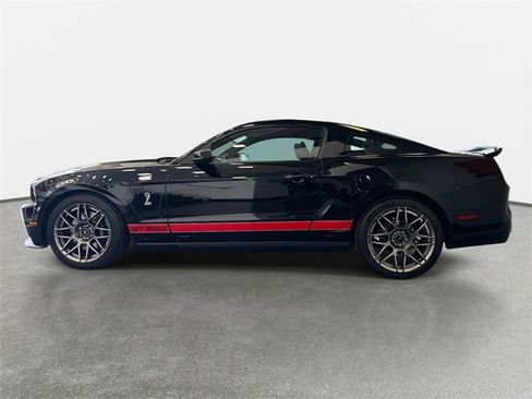 Used 2011 Ford Mustang Shelby GT500 w/ SVT Performance Pkg image 3