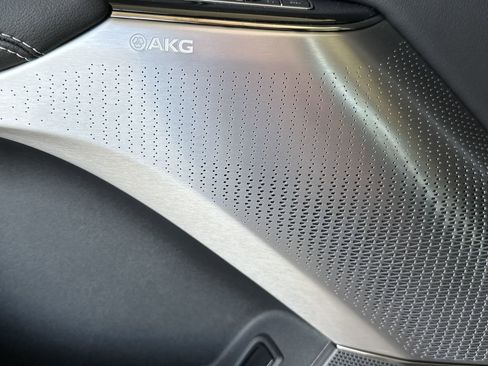 New 2026 Cadillac Lyriq V image 12