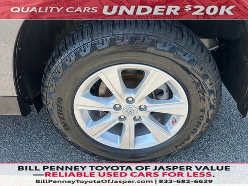 Used 2012 Toyota Highlander FWD image 9