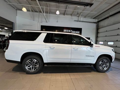 Used 2026 Chevrolet Suburban Z71 w/ Comfort Package AWD/4WD image 9