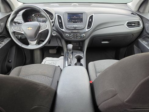 Used 2024 Chevrolet Equinox LT FWD image 16