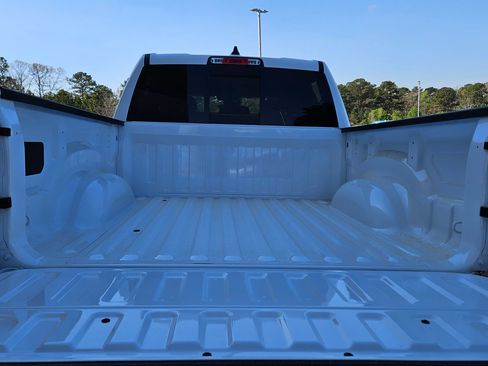 New 2026 RAM 1500 Express AWD/4WD image 24