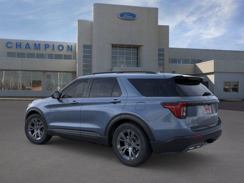 New 2026 Ford Explorer Active w/ Active Comfort Package AWD/4WD image 4