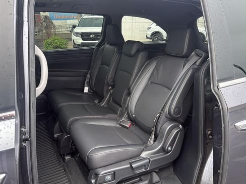 Used 2024 Honda Odyssey Touring image 25
