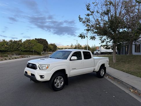 Used 2013 Toyota Tacoma PreRunner w/ TRD Sport Pkg RWD image 7