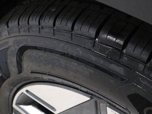 Used 2025 Hyundai Tucson SEL FWD image 16