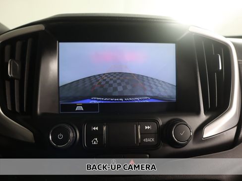 Used 2024 GMC Terrain SLT image 4