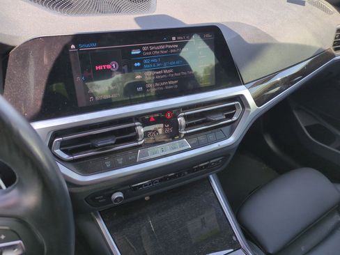 Used 2021 BMW 330e image 29