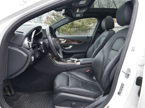 Used 2018 Mercedes-Benz C 300 4MATIC Sedan image 12