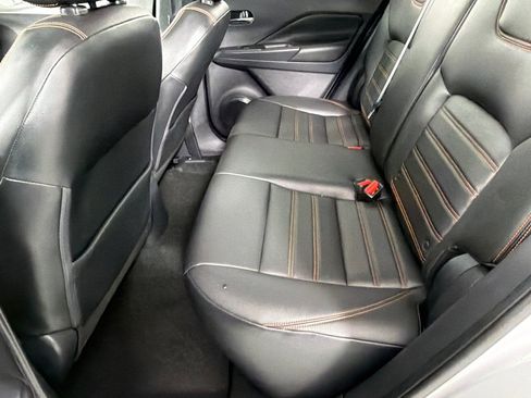 Used 2018 Nissan Kicks SR w/ Premium Package FWD image 18