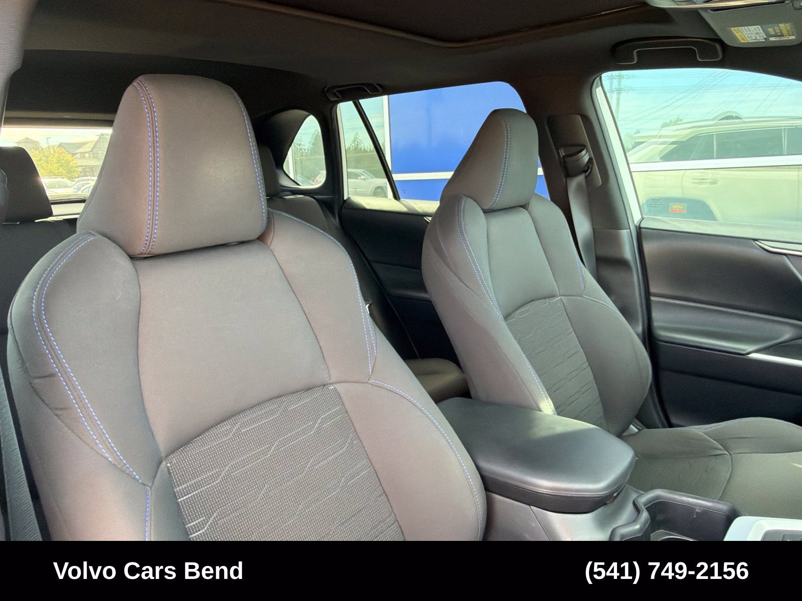 Used 2022 Toyota RAV4 SE w/ Convenience Package AWD/4WD image 26