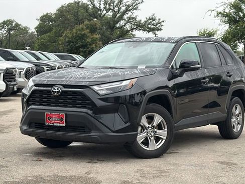Certified 2025 Toyota RAV4 XLE FWD image 42