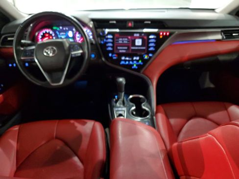 Used 2019 Toyota Camry XSE FWD image 10