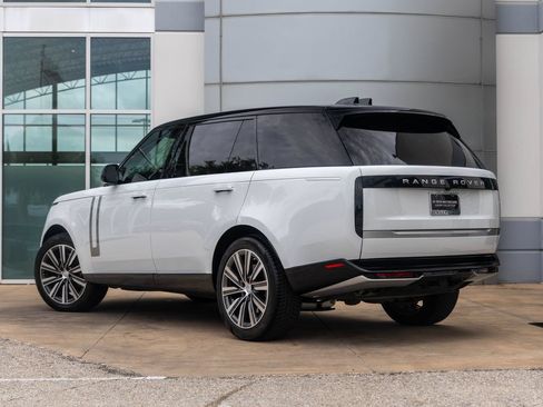 Used 2025 Land Rover Range Rover Long Wheelbase Autobiography AWD/4WD image 10
