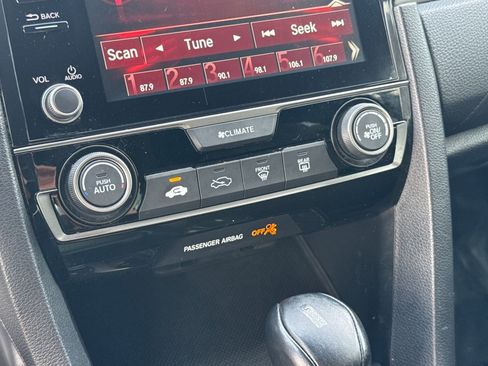 Used 2021 Honda Civic Sport image 17