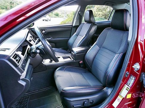 Used 2015 Toyota Camry SE FWD image 15