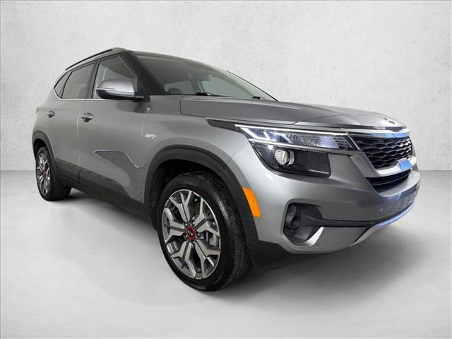 Used 2021 Kia Seltos S AWD/4WD image 1