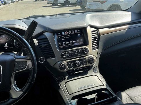 Used 2019 GMC Yukon Denali w/ Denali Ultimate Package image 9