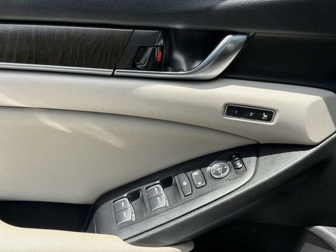 Used 2020 Honda Accord EX-L image 23