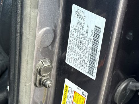 Used 2025 Honda Ridgeline TrailSport image 33