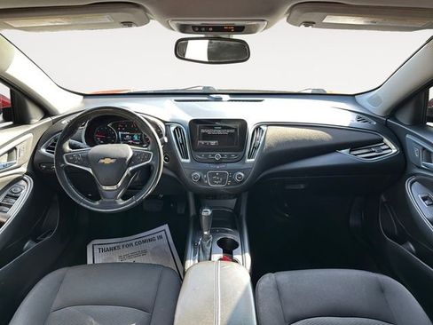 Used 2018 Chevrolet Malibu LT image 10