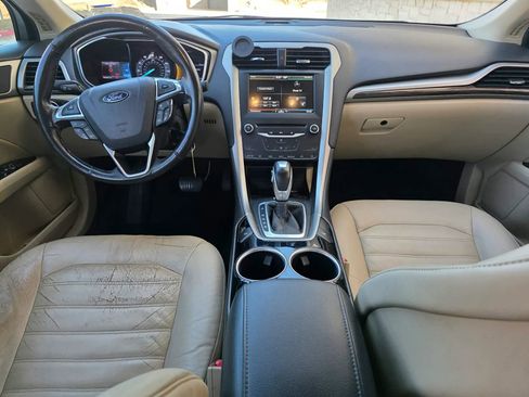 Used 2013 Ford Fusion SE image 12