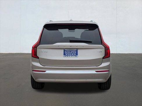 New 2026 Volvo XC90 T8 Plus w/ Protection Package Premier image 5