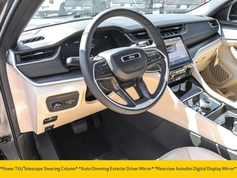New 2025 Jeep Grand Cherokee Limited w/ Luxury Tech Group II image 4