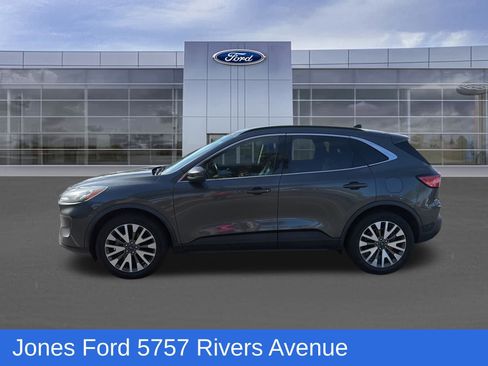 Used 2020 Ford Escape Titanium AWD/4WD image 3