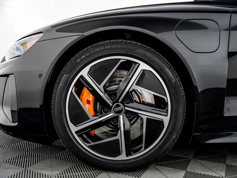 Used 2023 Audi RS e-tron GT w/ Carbon Performance Package AWD/4WD image 3