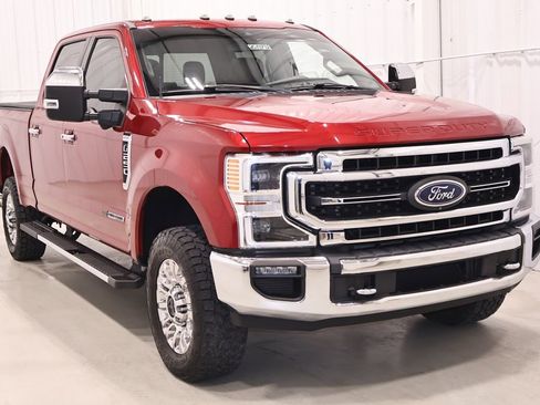 Used 2020 Ford F250 Lariat w/ Lariat Ultimate Package AWD/4WD image 3