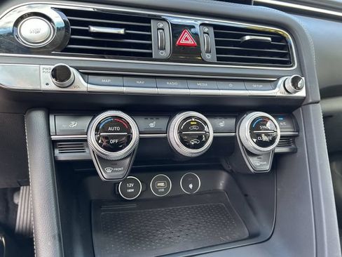 Used 2022 Genesis G70 2.0T w/ Prestige Package RWD image 26