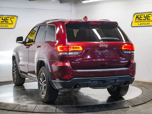 Used 2019 Jeep Grand Cherokee Trailhawk w/ Trailhawk Luxury Group image 2