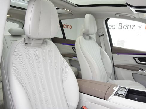 Certified 2023 Mercedes-Benz EQS 580 4MATIC SUV image 16