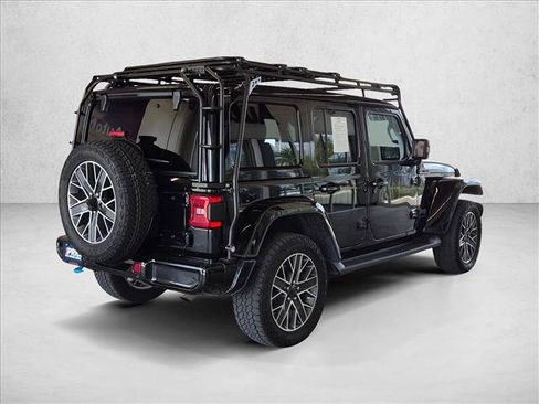 Used 2024 Jeep Wrangler High Altitude AWD/4WD image 5