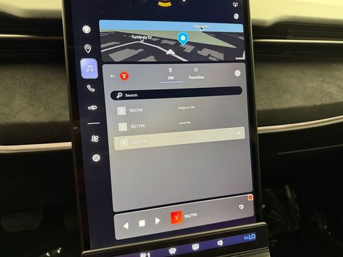 Used 2023 Fisker Ocean Extreme image 31