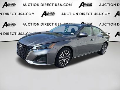 Used 2023 Nissan Altima 2.5 SV