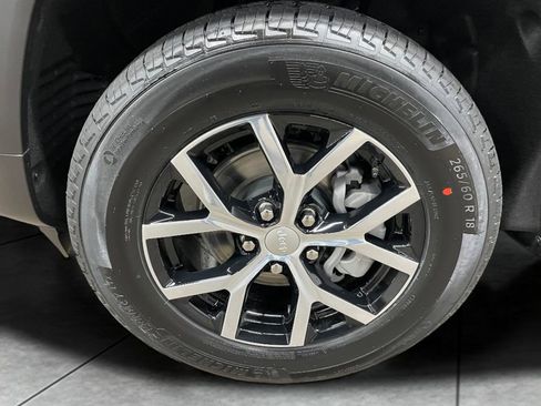 New 2025 Jeep Grand Cherokee Limited w/ Luxury Tech Group II image 19