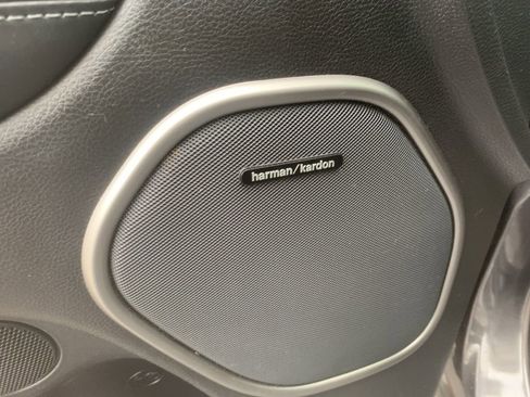 Used 2020 Jeep Grand Cherokee Overland image 11