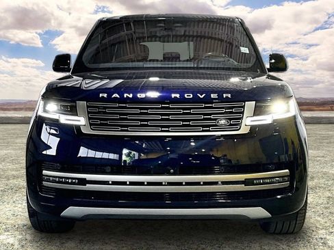 Used 2023 Land Rover Range Rover SE AWD/4WD image 2